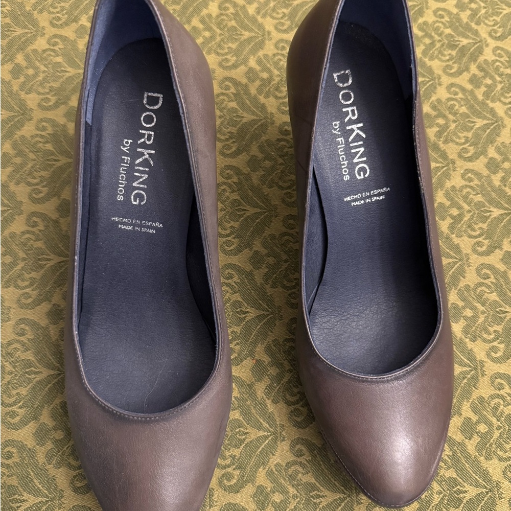 Women's Brown Pumps